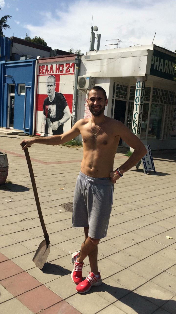 Zastava Srbije - Jarbol u Bloku 21 na Novom Beogradu