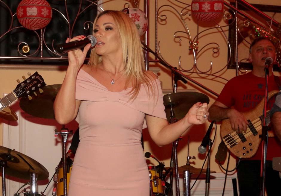 Srpska Nova godina, pevači po klubovima.