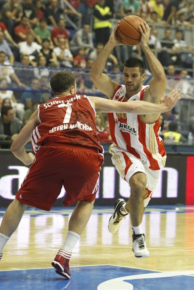 Branko Lazić produžio ugovor sa Crvenom zvezdom