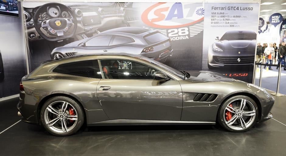 Ferari Purosangue prvi SUV karakteristike moguće izgled