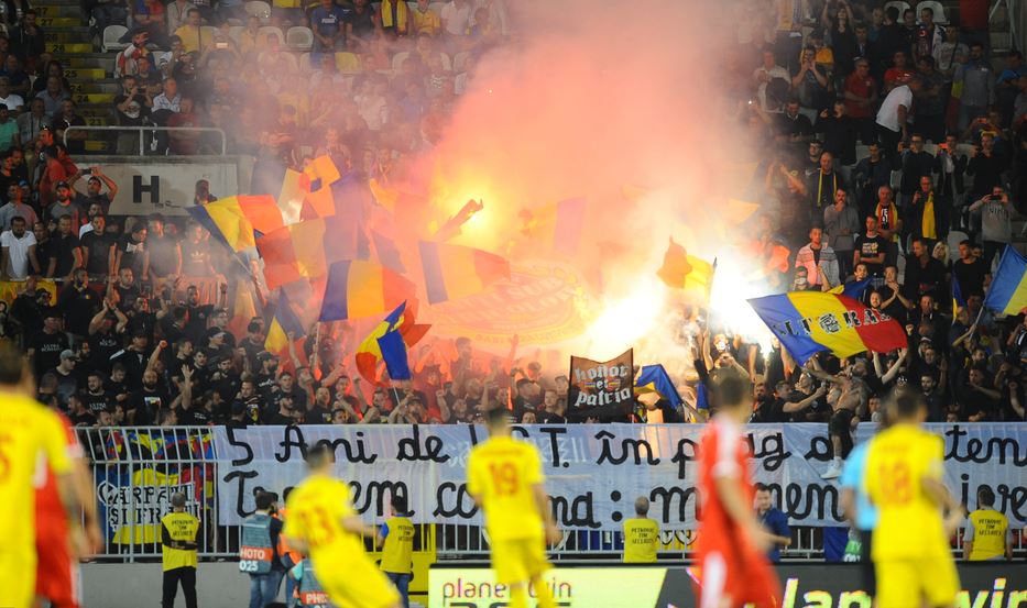 Srbija - Rumunija (ponedeljak, 20.45, prenos Sportklub): Navijači došli u Humsku