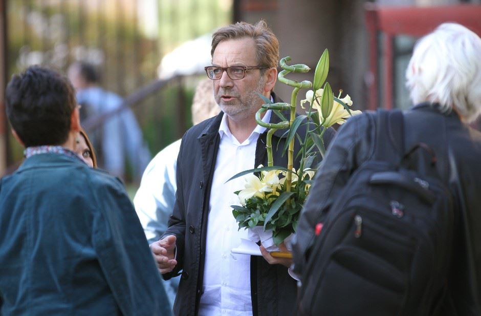 Predrag Ejdus kremacija Novo groblje: Kolege i prijatelji uputili poslednji pozdrav FOTO