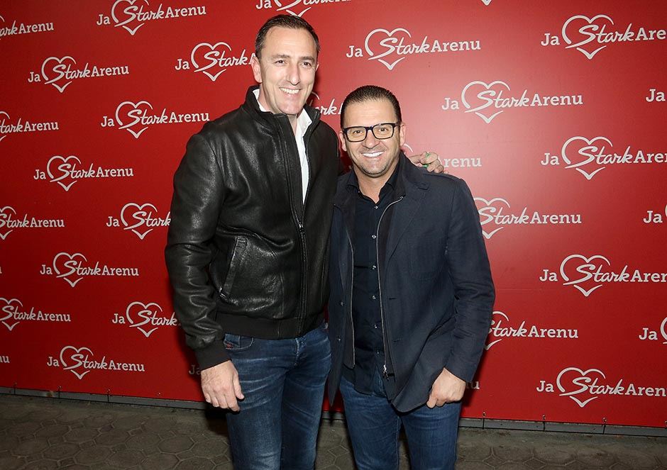 Lepa Brena - Koncert u Areni: Poznati na crvenom tepihu (FOTO)