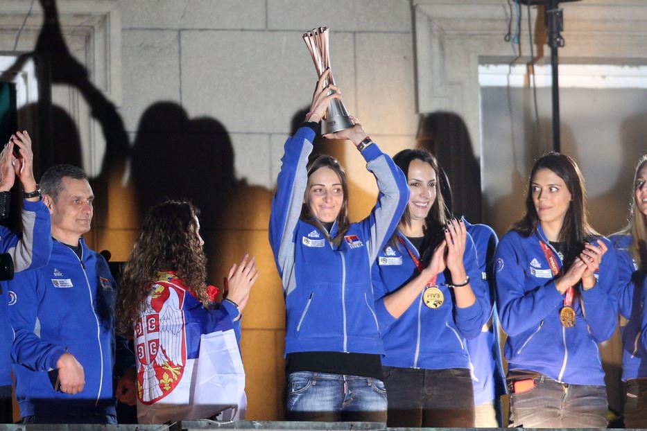 Beograd pozdravio zlatne odbojkašice