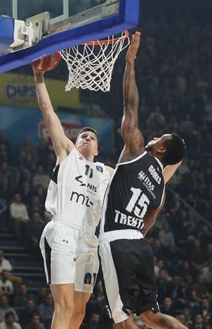 KK Partizan apel navijačima Ne bacajte tvrde predmete na teren Evrokup 2018