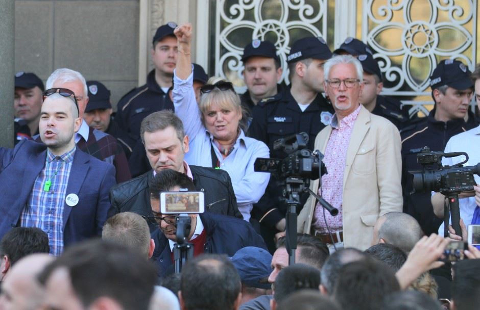 Vučić o protestima ispred Predsedništva i MUP-a