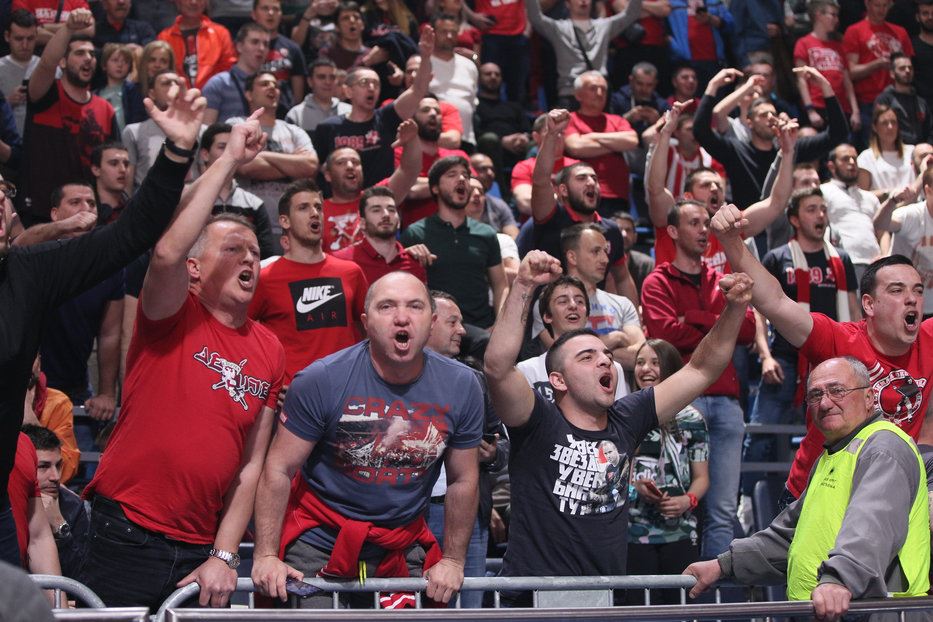 Ostoja Mijailović na klupi KK Partizan derbi treći meč polufinale ABA liga UŽIVO