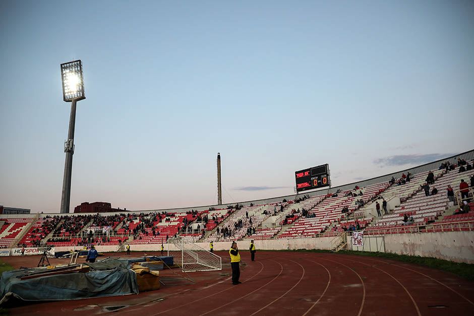 Da li se ruši stadion Čair u Nišu?