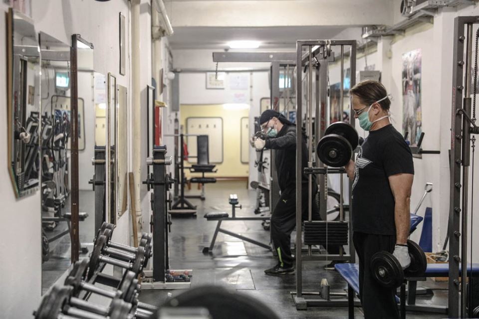 Korona virus vežbanje u teretani kako da se ne zarazim 