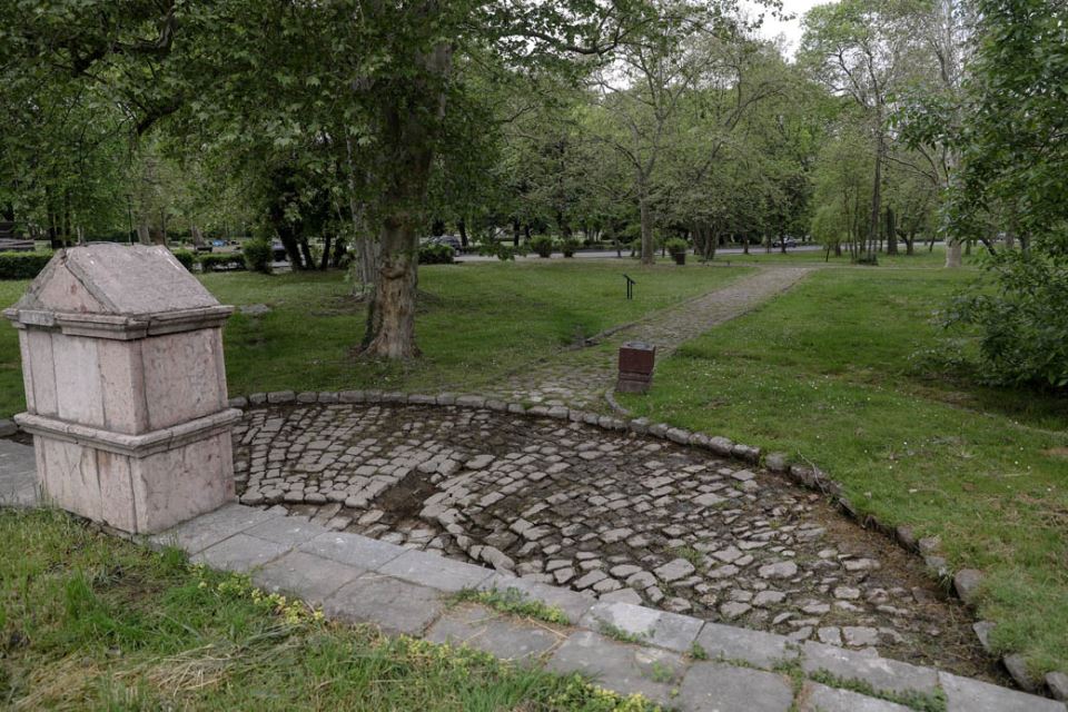 Korona virus: 1. maj - Prazna izletišta širom Srbije zbog policijskog časa FOTOGRAFIJE