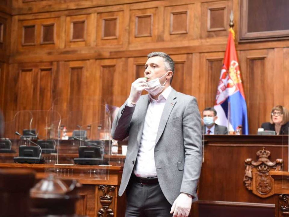 Skupština Srbije - incident - Boško Obradović