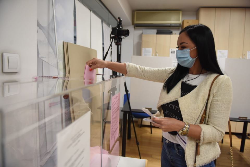 Izbori, glasala Ana Brnabić, Darija Kisić, Ivica Dačić...