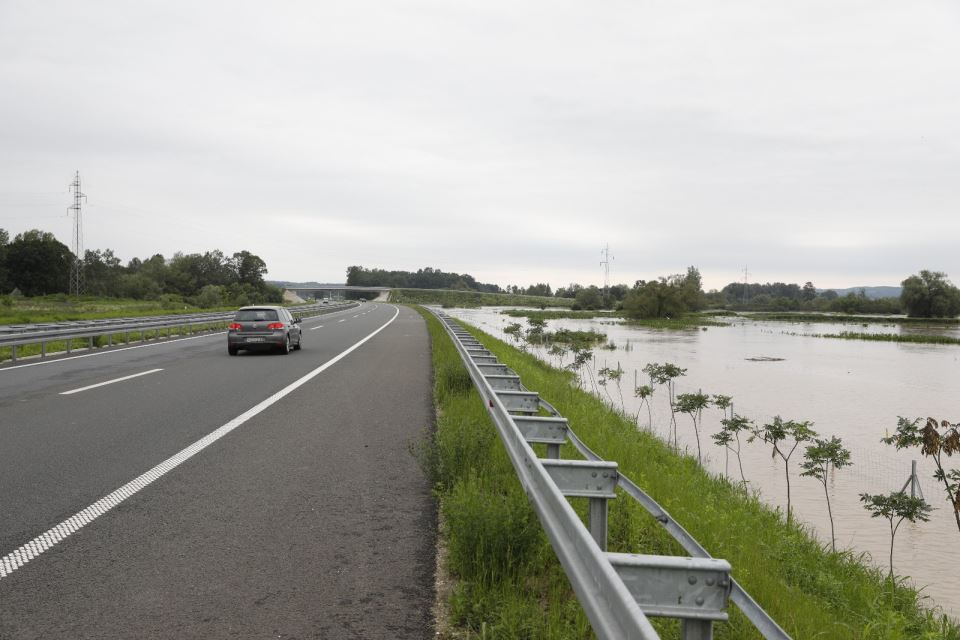 Poplave Ljubovija Osečina Kosjerić evakuacija