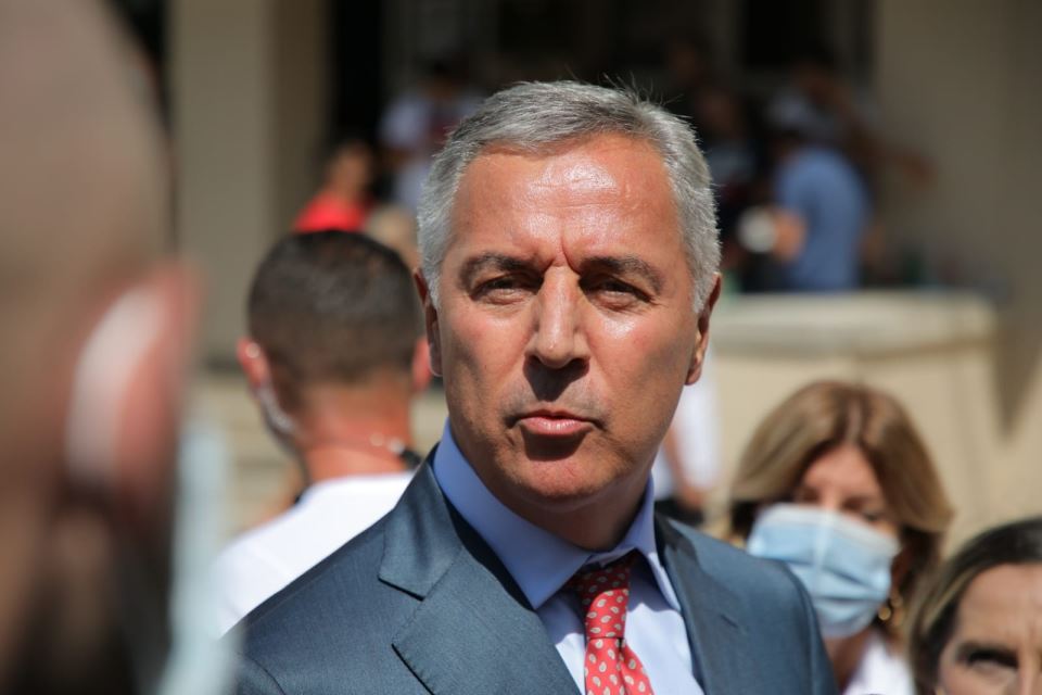 Maja Nikolić Milo Đukanović novogodišnje proslave bakšiš 