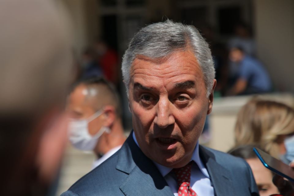 Milo Đukanović došao na nastup Milene Ćeranić u Crnoj Gori