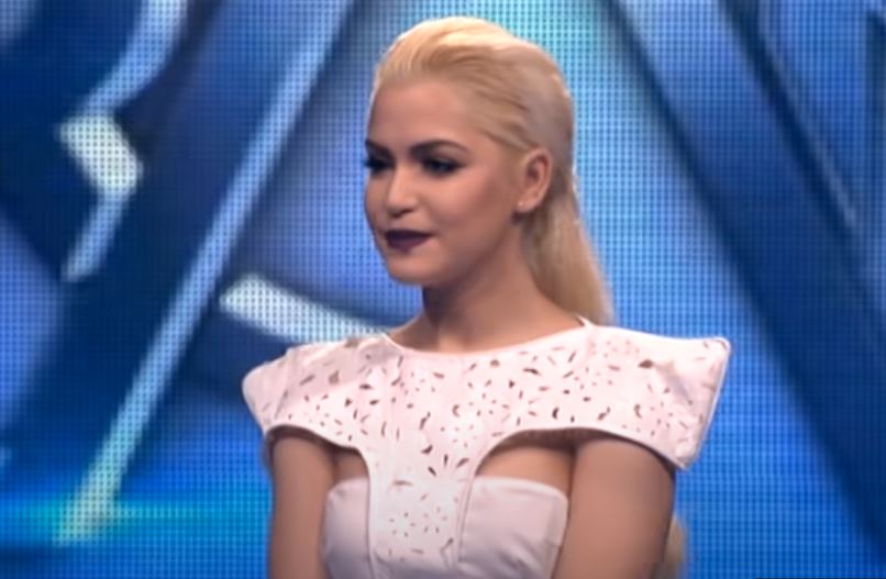 Aleksandra Mladenović pre i posle plastičnih operacija