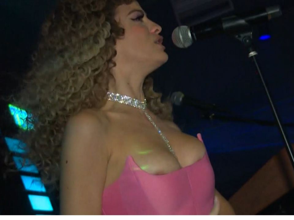 milica pavlovic bradavice vrele slike nastup novi sad