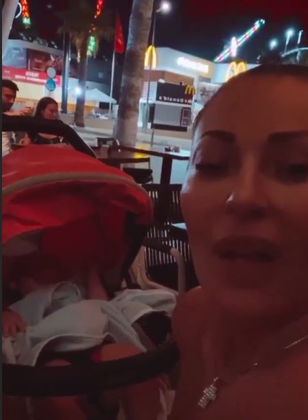 bogdana raznatovic ceca i bogdana na kipru slike zeljko raznatovic