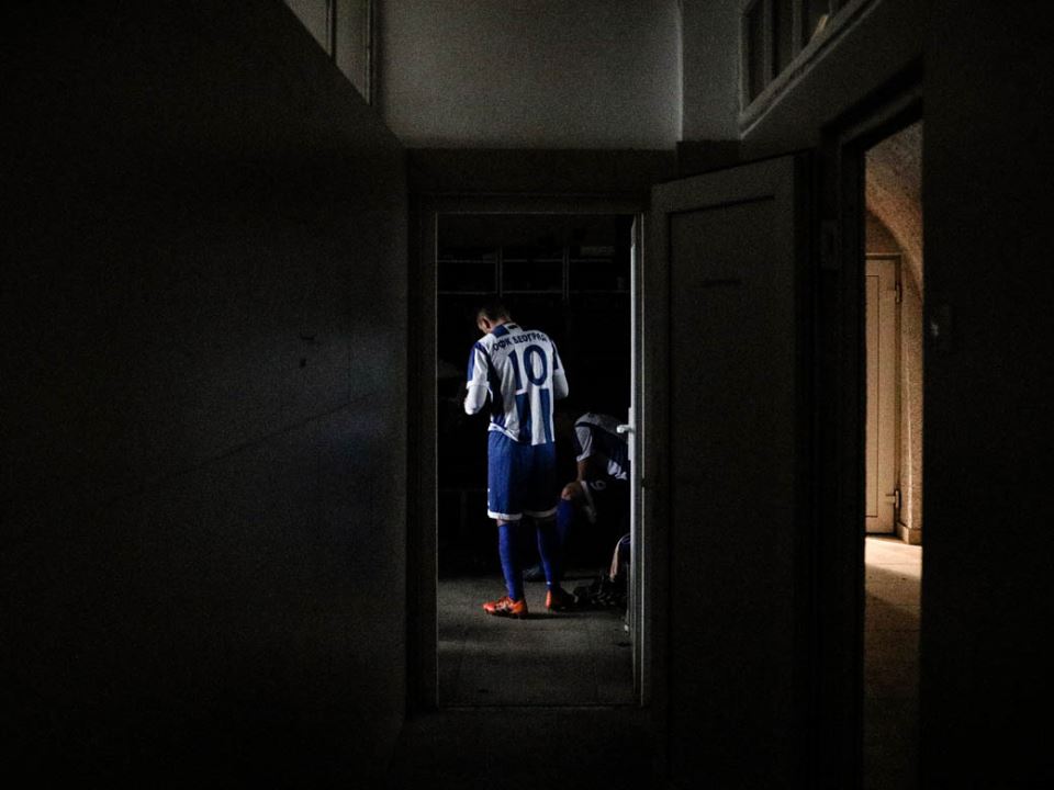 Fotograf Monda Stefan Stojanović dobio nagradu za fotografije OFK Beograda i Omladinskog stadiona
