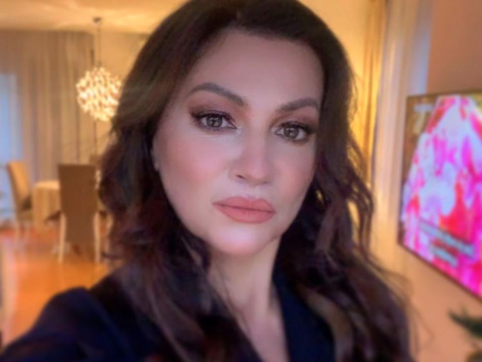 nina badric lazi i prevare na internetu poruka