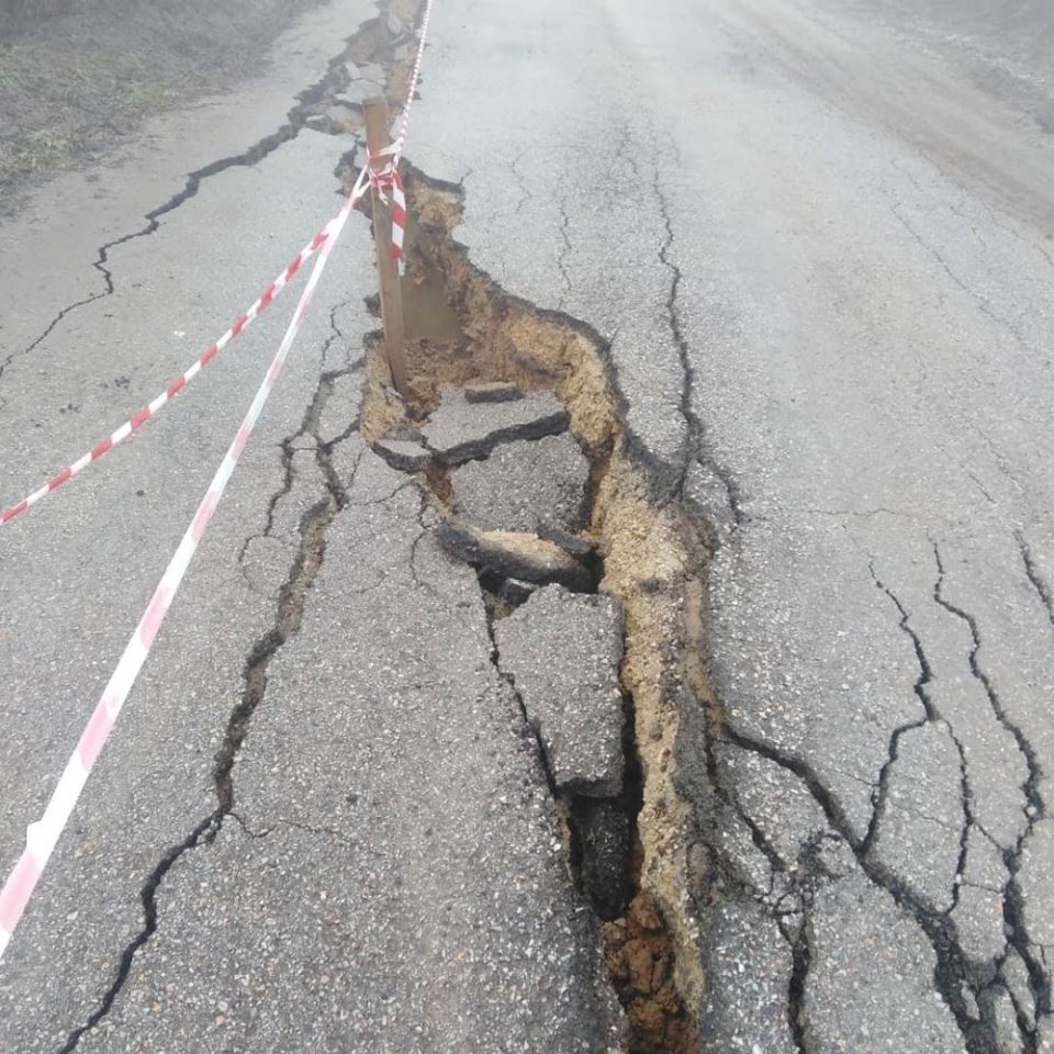 klizista pozega srbija krateri u srpskim selima