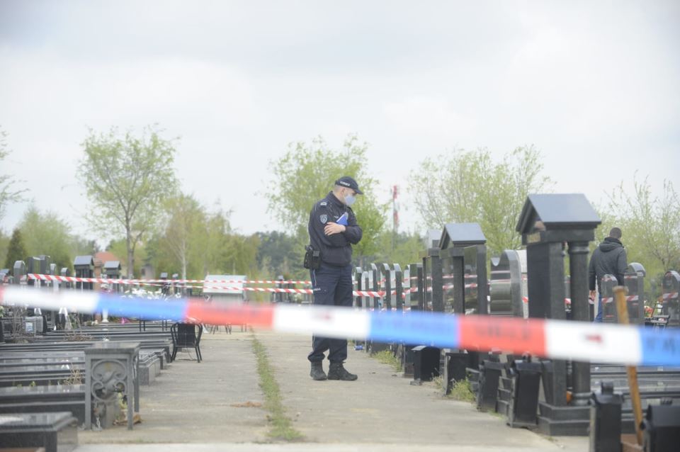beograd groblje pucnjava ranjen mladic na parastosu detalji