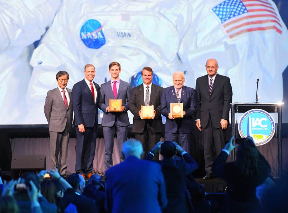 umro astronaut majkl kolins apolo 11 