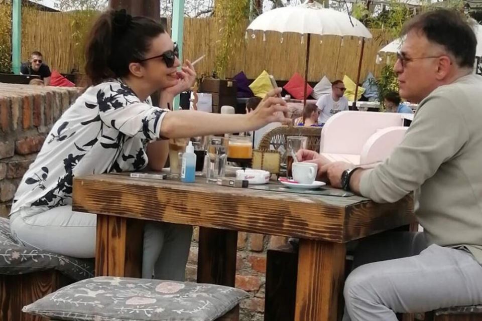 branislav lecic u kaficu sa cerkom foto