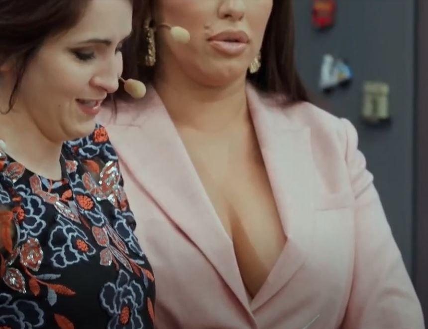 seka aleksic grudi majke i snajke foto