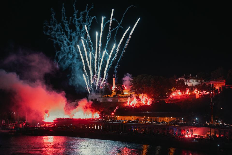 tuca navijaca beton hala crvena zvezda proslava titule aleksandar vulin