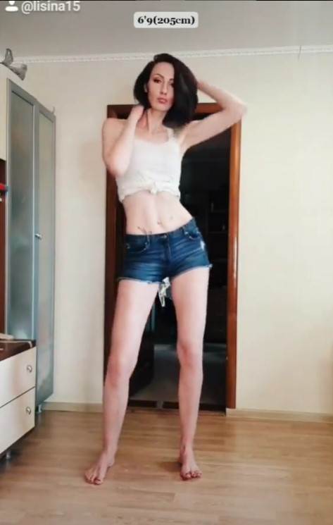 najvisa manekenka na svetu najduze noge na svetu ekaterina lisina