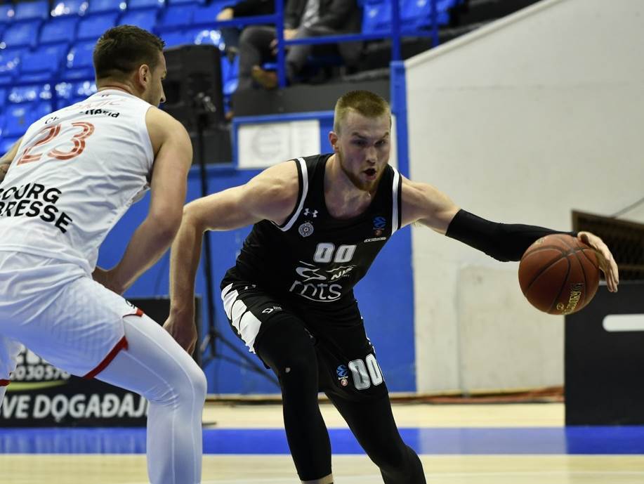 Bivši košarkaš Partizana Erik Mika na spisku Amerikanaca za pripreme