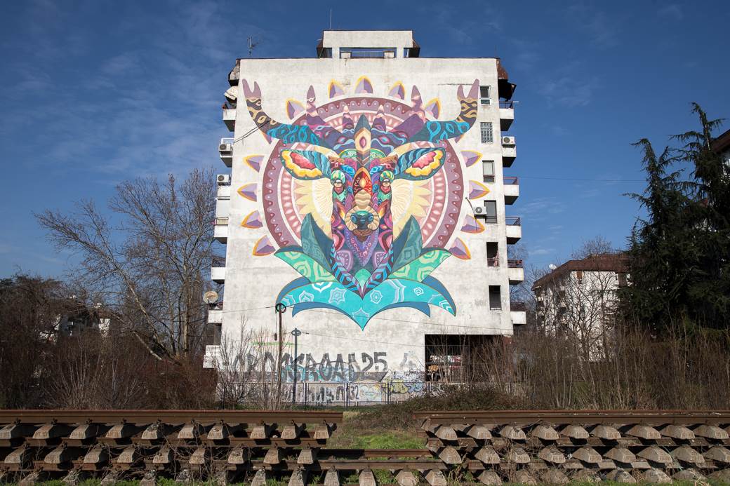 dorćol dunavski kej murali grafiti pijanista