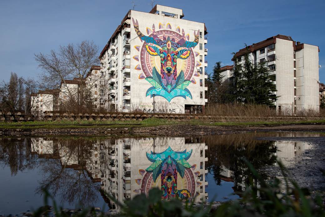 dorćol dunavski kej murali grafiti pijanista