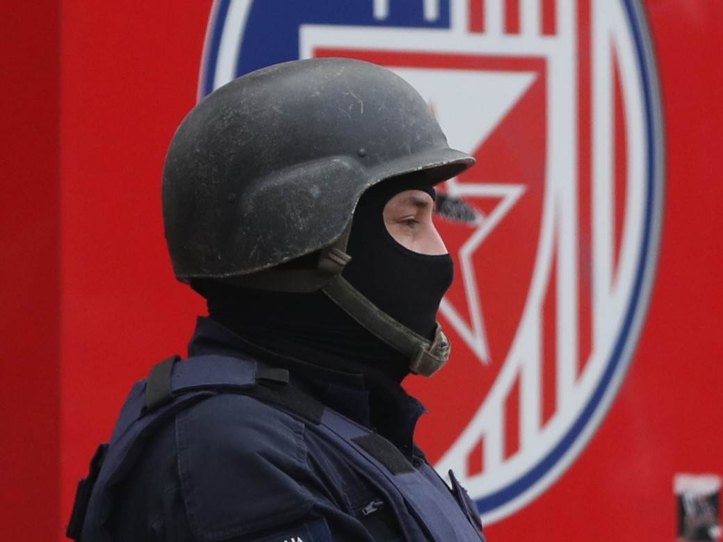 policija na stadionu rajko mitic marakana