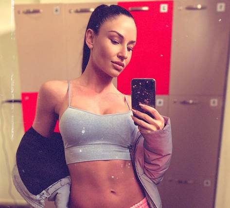 katarina zivkovic pre operacija silikoni 