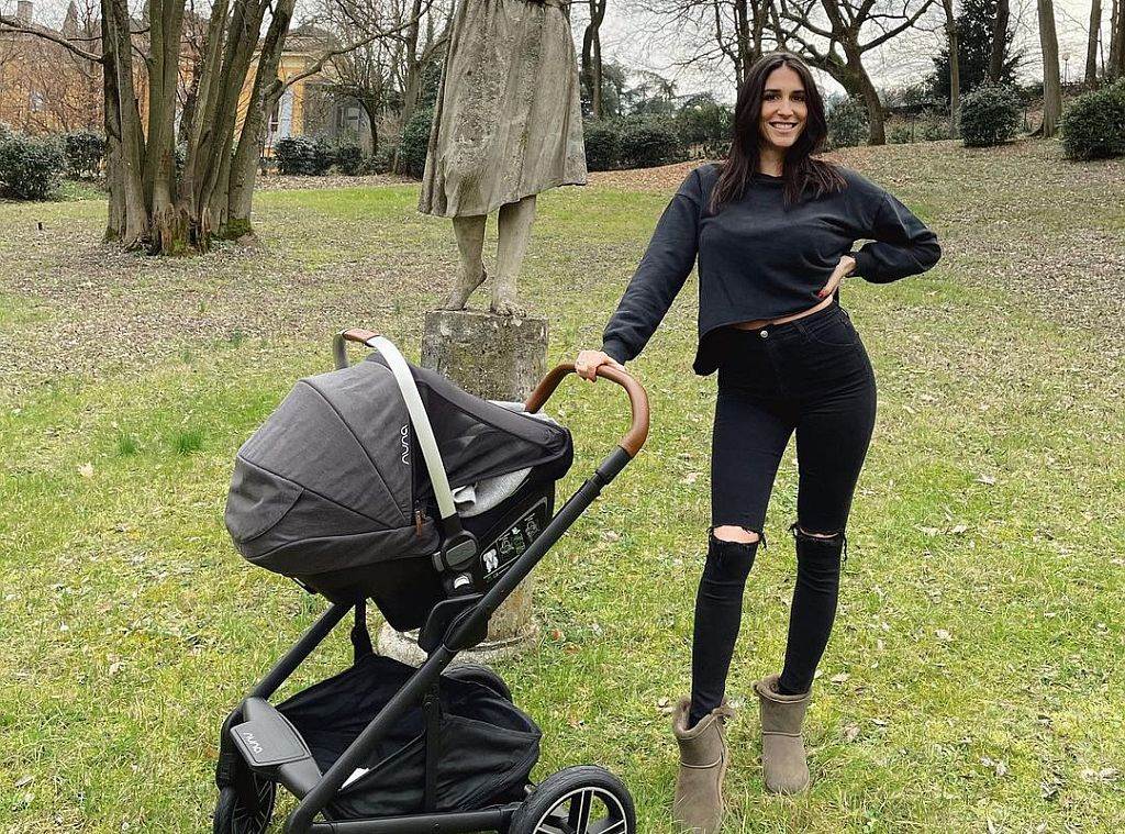 jelisaveta orasanin linija noge zgodna