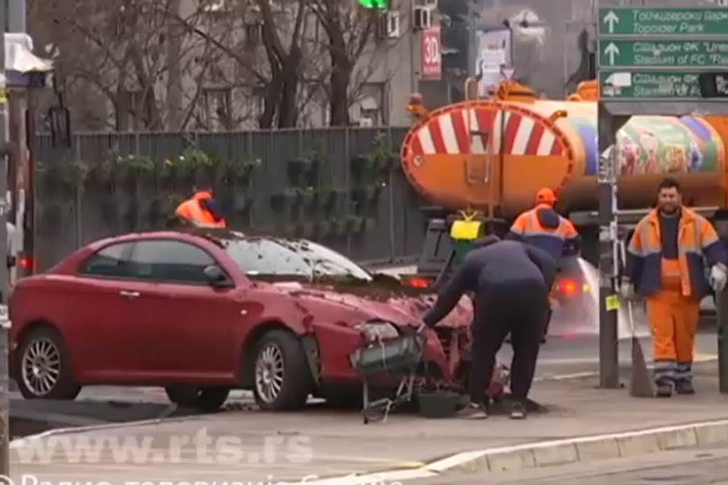 ceoni sudar na slaviji devojka 