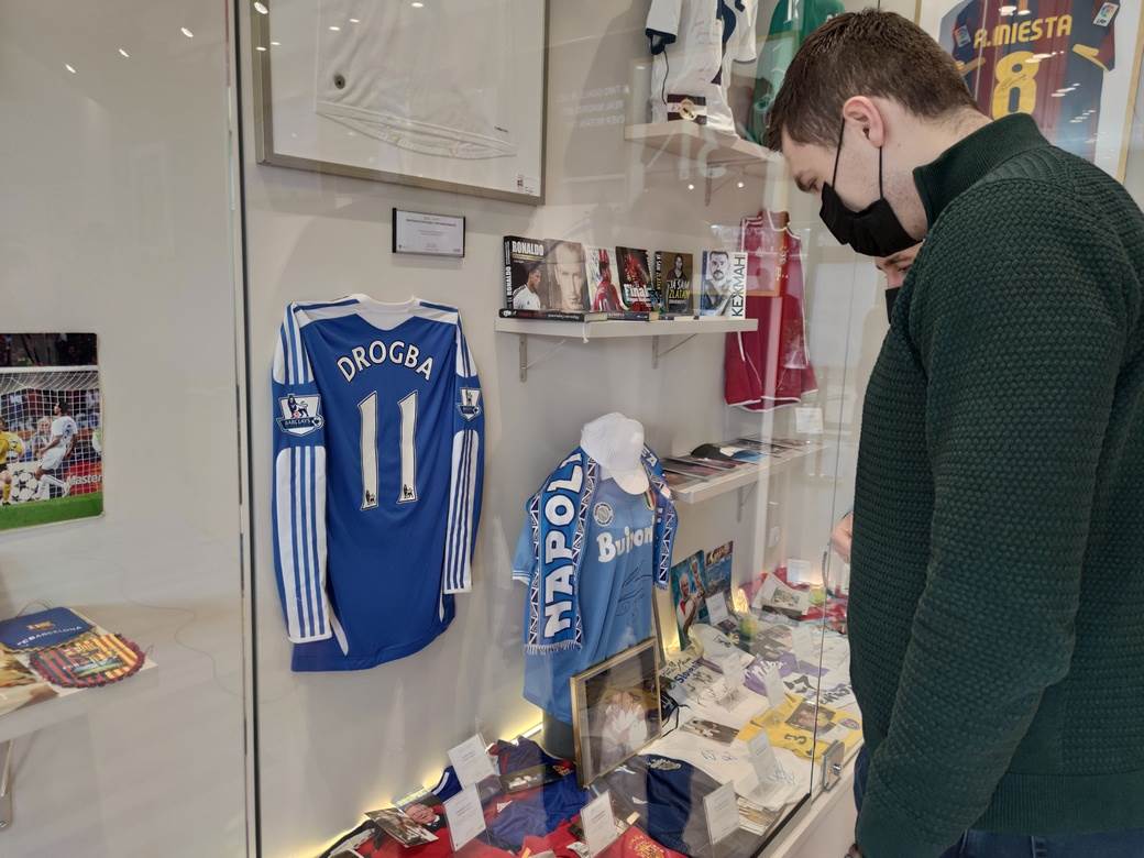 muzej sporta banjaluka novak djokovic pele maradona fotografije