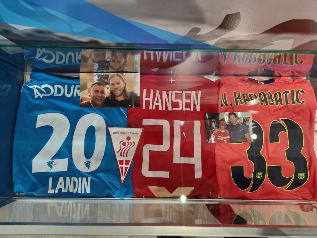 muzej sporta banjaluka novak djokovic pele maradona fotografije