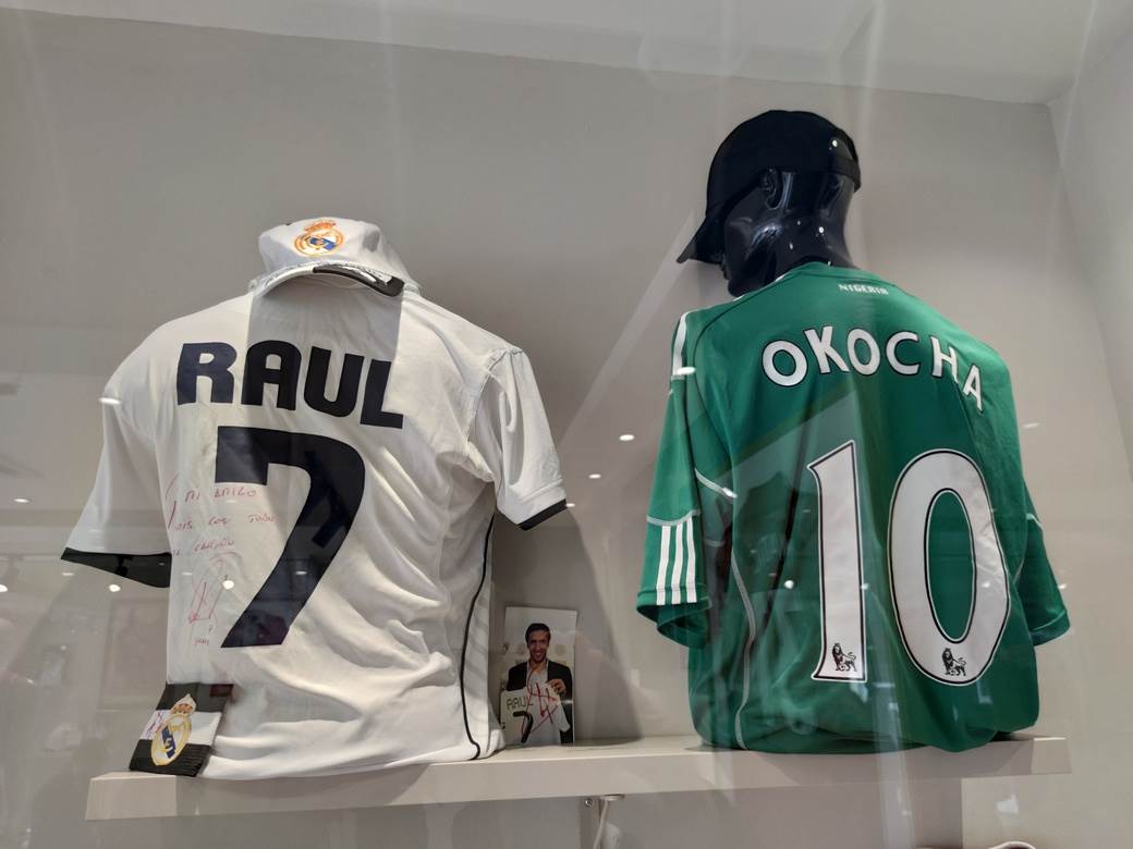 muzej sporta banjaluka novak djokovic pele maradona fotografije