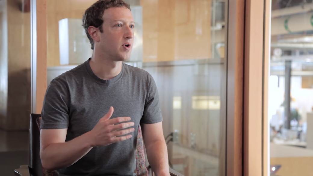 Mark Zukerberg napravio statuu supruge u dvorištu