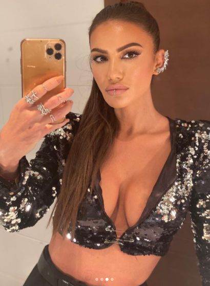 ivana stamenkovic sindi bez donjeg vesa