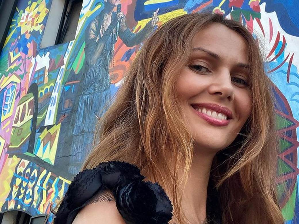 Nataša Pavlović u bikiniju