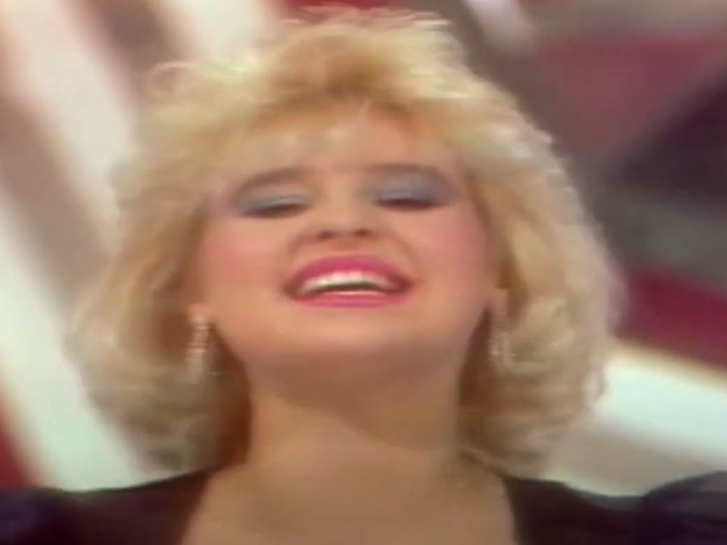 Kako danas izgleda Lepa Lana koja je pevala o vanzemaljcu