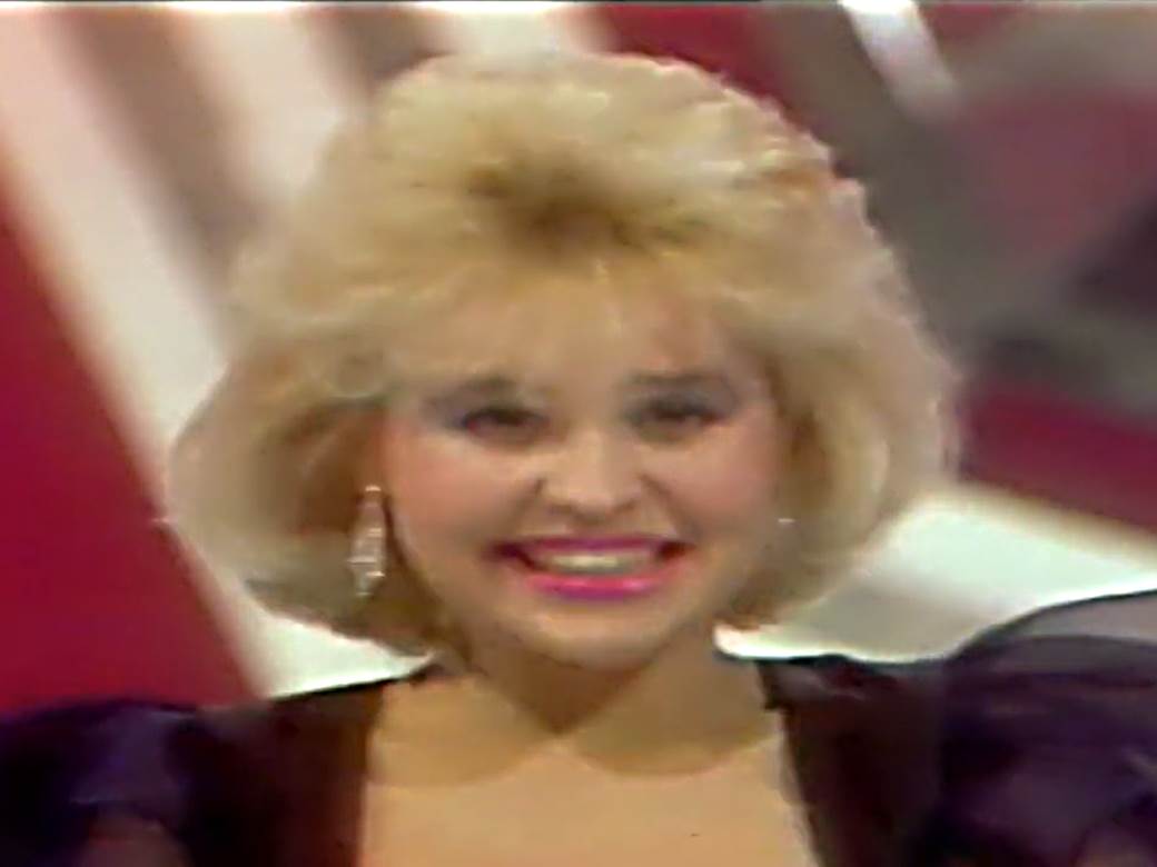 Kako danas izgleda Lepa Lana koja je pevala o vanzemaljcu