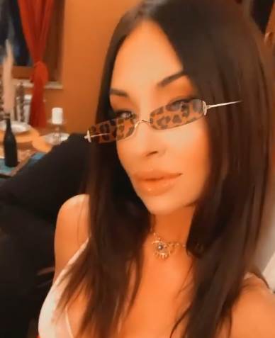 katarina zivkovic u donjem vesu foto