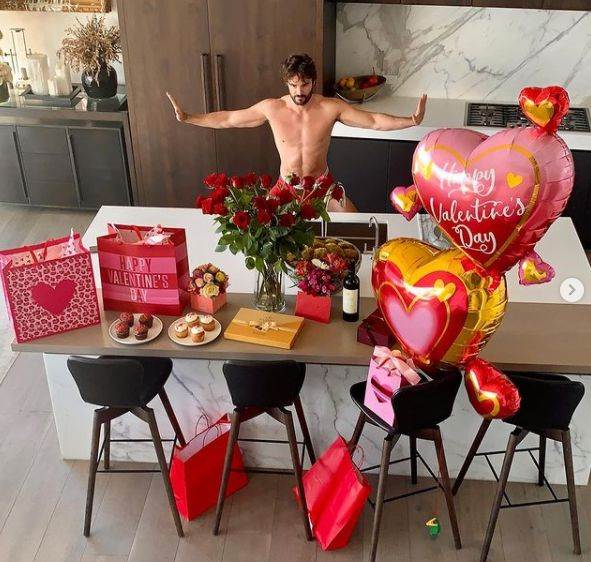 Nikol Šercinger u bikiniju