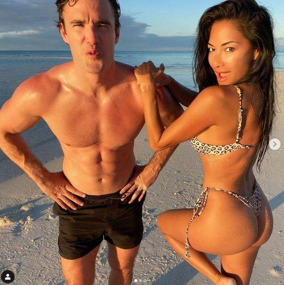 Nikol Šercinger tanga bikini slike