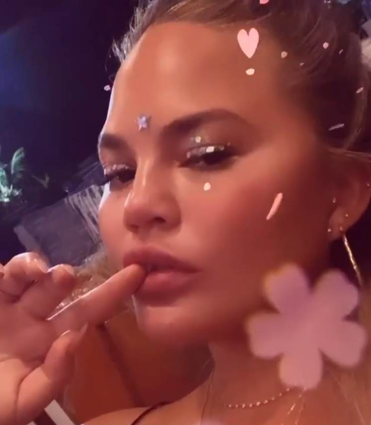 alergija na voce usne fotografije krisi tejgen